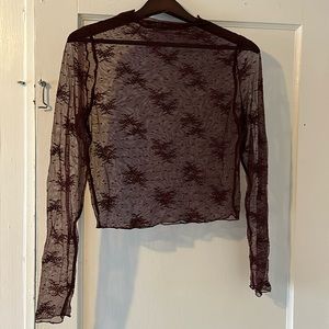 Lace layering top size M
